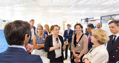 Visite d'Axelle Lemaire, secrétaire d'Etat chargée du numérique, au CEA Grenoble